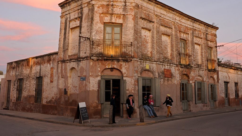 Gaucho Tours & Day Trips in San Antonio de Areco from Buenos Aires